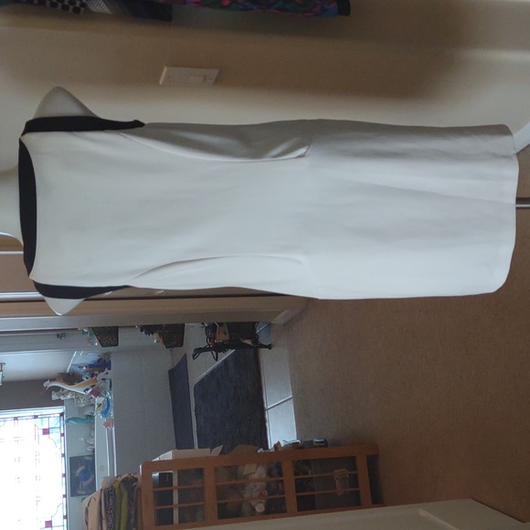 Cloth & People white full zippered dress w/ black piping size small. - Picture 4 of 8